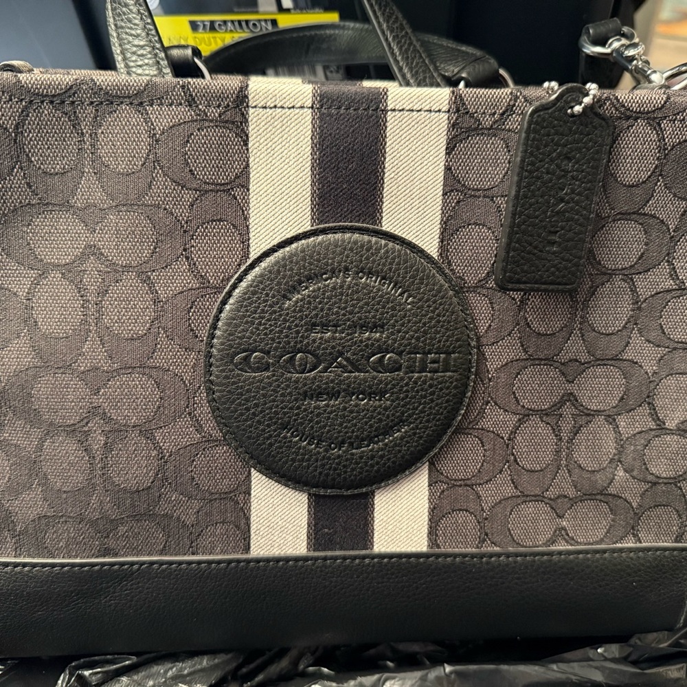 Coach Dempsey Tote 22 in